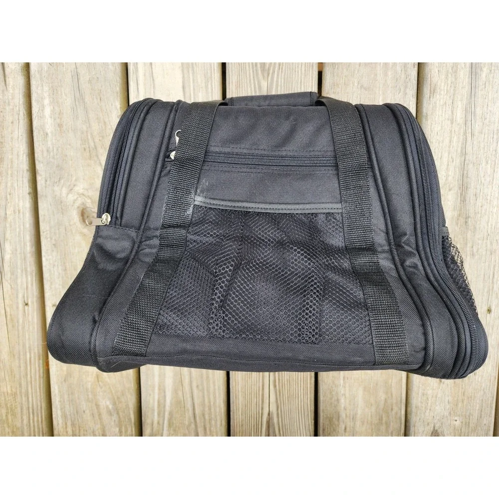 Pet Travel Safe Carrier‎ Bag Small 16x9x11.5 NEW with Tags Planes Cars Trip